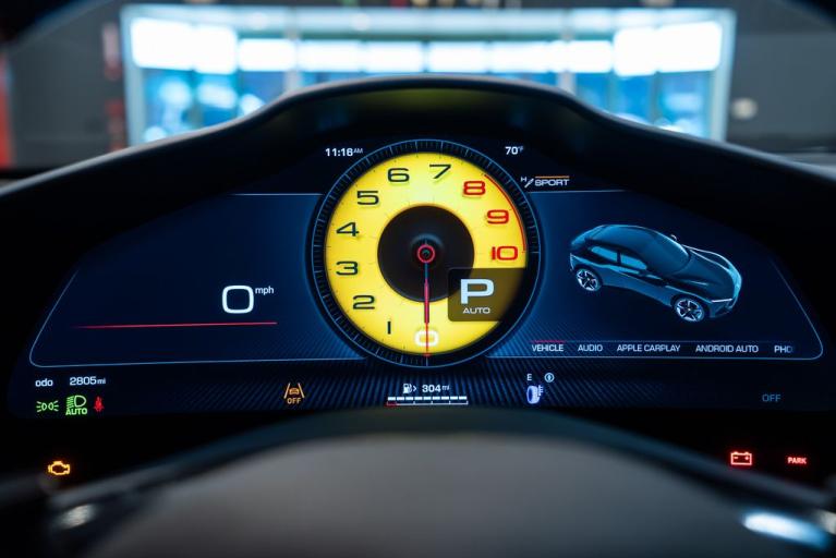 http://www.koenigseggchicago.com/galleria_images/139/139_p25_f.jpg