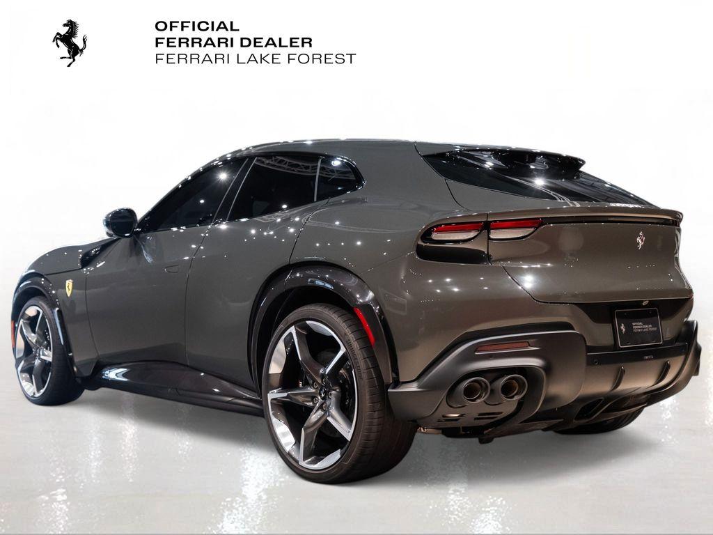 http://www.koenigseggchicago.com/galleria_images/139/139_p2_l.jpg