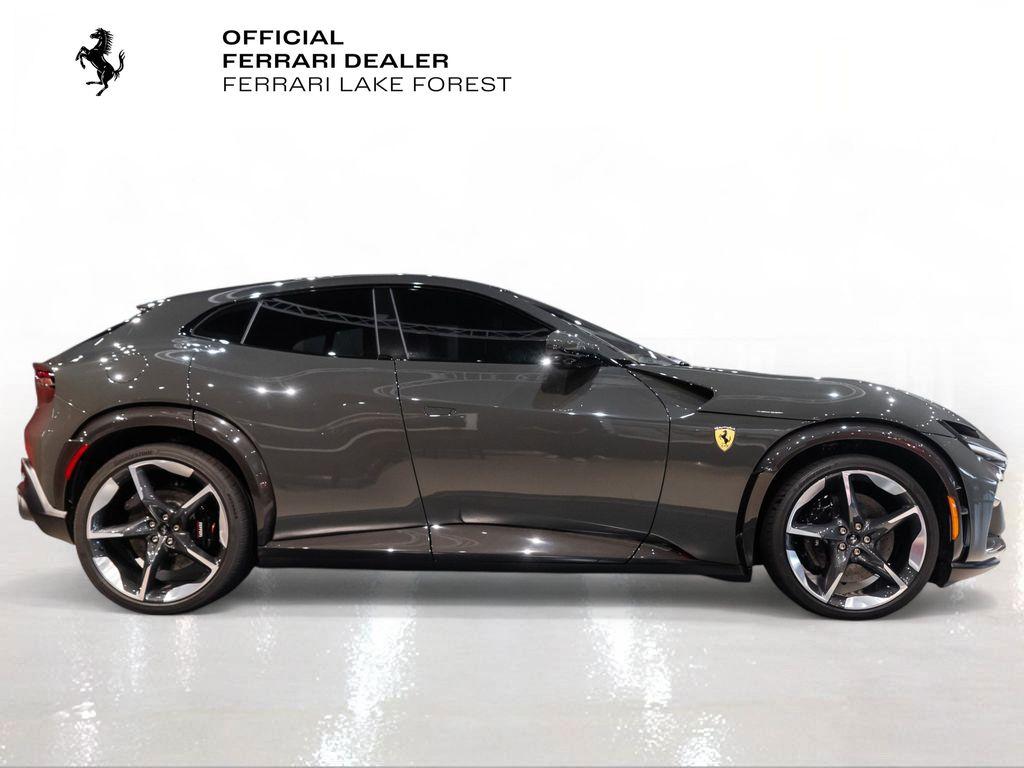http://www.koenigseggchicago.com/galleria_images/139/139_p9_l.jpg