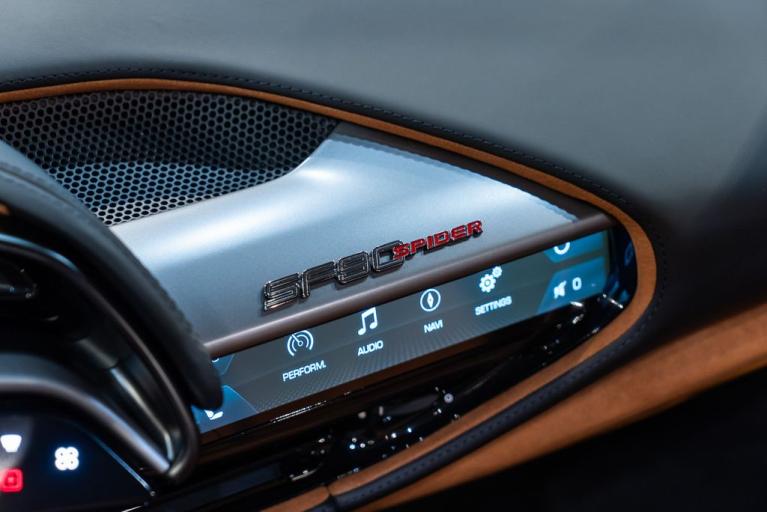 http://www.koenigseggchicago.com/galleria_images/140/140_p29_f.jpg