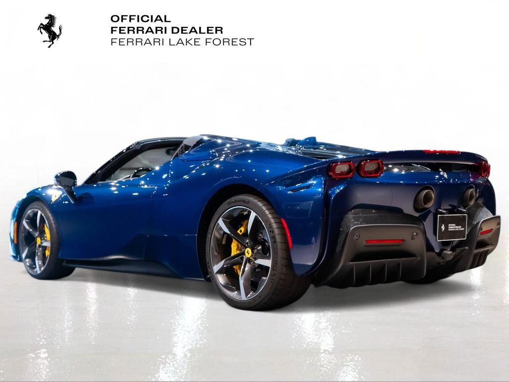 http://www.koenigseggchicago.com/galleria_images/140/140_p2_l.jpg
