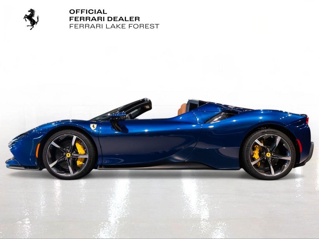 http://www.koenigseggchicago.com/galleria_images/140/140_p3_l.jpg