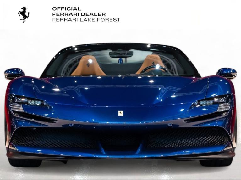 http://www.koenigseggchicago.com/galleria_images/140/140_p7_f.jpg