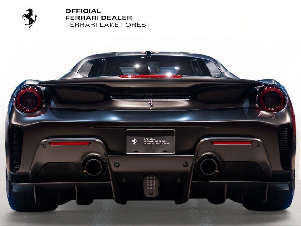 http://www.koenigseggchicago.com/galleria_images/141/141_p11_l.jpg