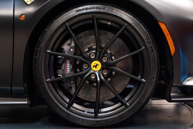 http://www.koenigseggchicago.com/galleria_images/141/141_p16_f.jpg