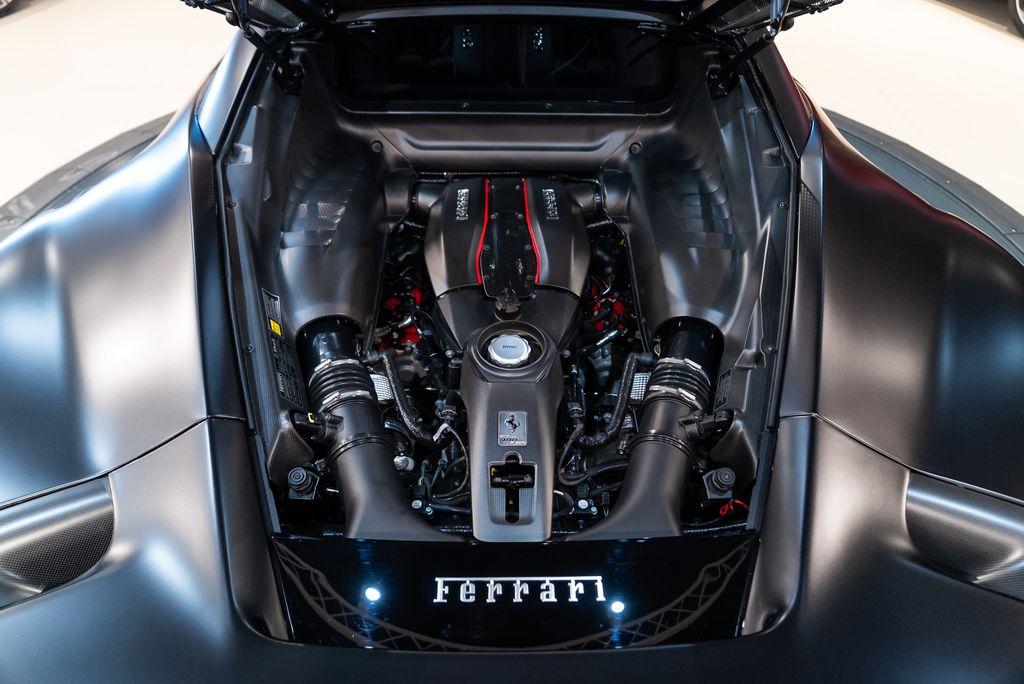http://www.koenigseggchicago.com/galleria_images/141/141_p19_l.jpg