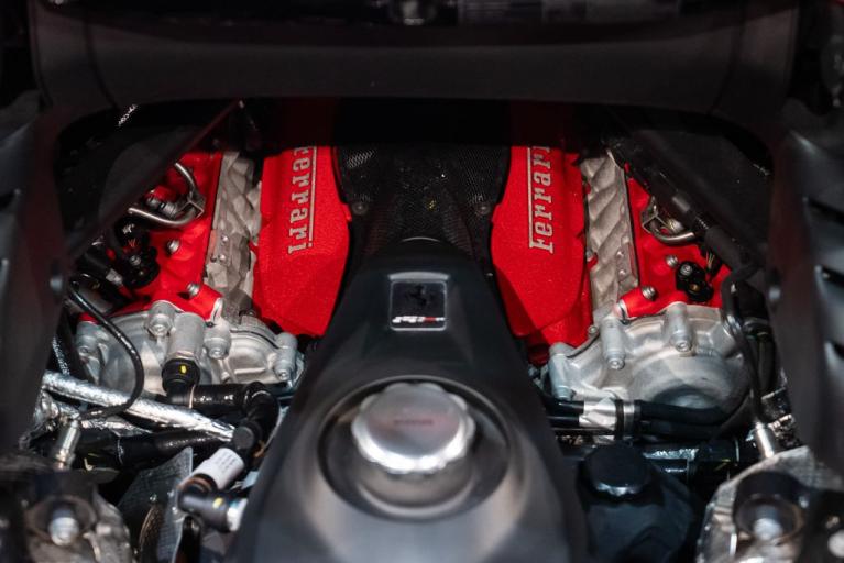 http://www.koenigseggchicago.com/galleria_images/142/142_p18_f.jpg