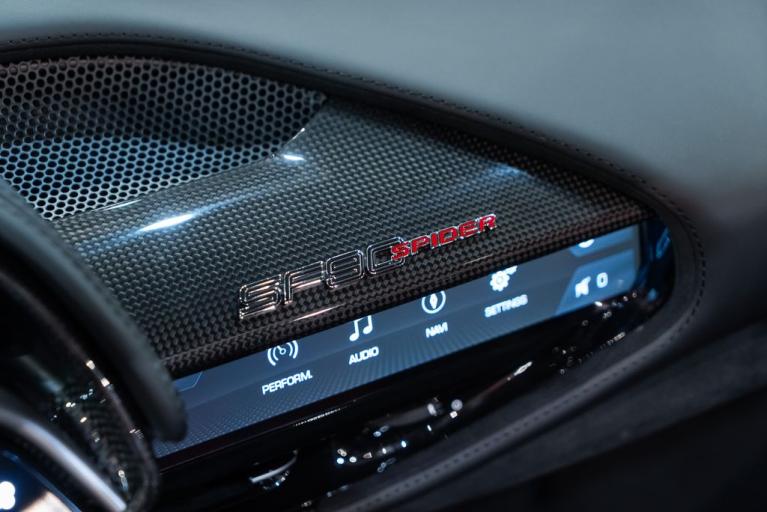 http://www.koenigseggchicago.com/galleria_images/142/142_p36_f.jpg
