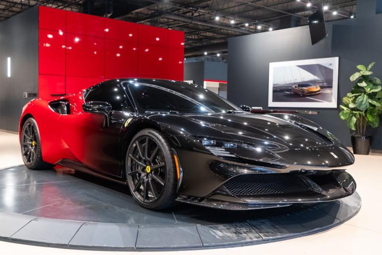 http://www.koenigseggchicago.com/galleria_images/142/142_p44_f.jpg