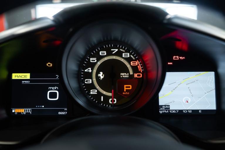 http://www.koenigseggchicago.com/galleria_images/144/144_p37_f.jpg