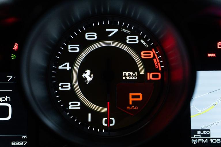 http://www.koenigseggchicago.com/galleria_images/144/144_p38_f.jpg
