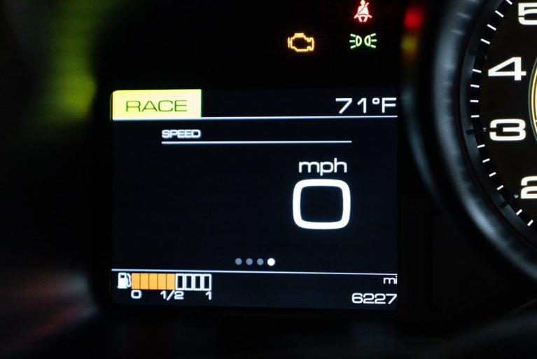http://www.koenigseggchicago.com/galleria_images/144/144_p39_f.jpg