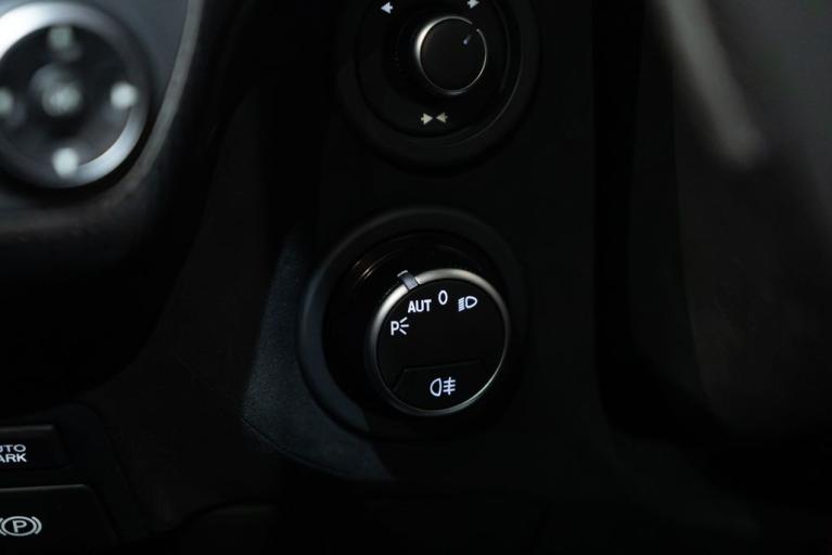 http://www.koenigseggchicago.com/galleria_images/144/144_p42_f.jpg