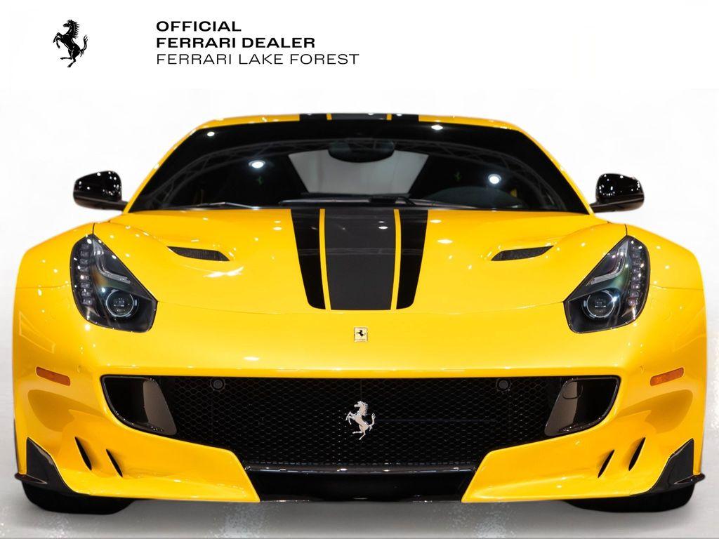 http://www.koenigseggchicago.com/galleria_images/144/144_p7_l.jpg