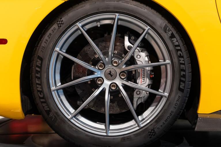 http://www.koenigseggchicago.com/galleria_images/145/145_p13_f.jpg