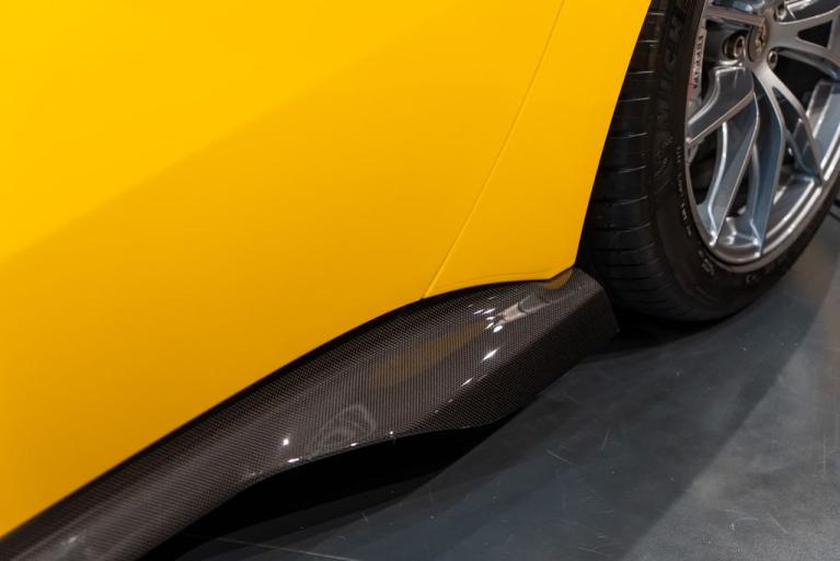 http://www.koenigseggchicago.com/galleria_images/145/145_p15_f.jpg