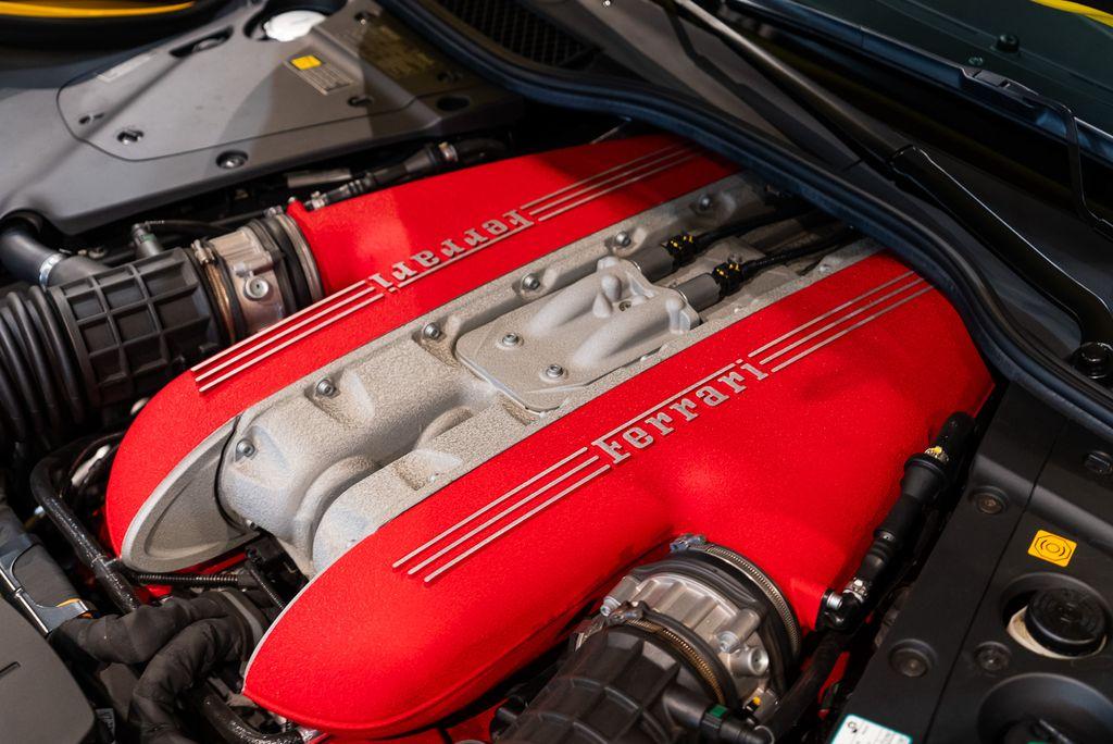 http://www.koenigseggchicago.com/galleria_images/145/145_p21_l.jpg