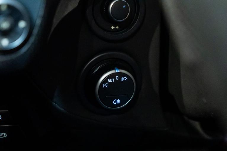 http://www.koenigseggchicago.com/galleria_images/145/145_p46_f.jpg