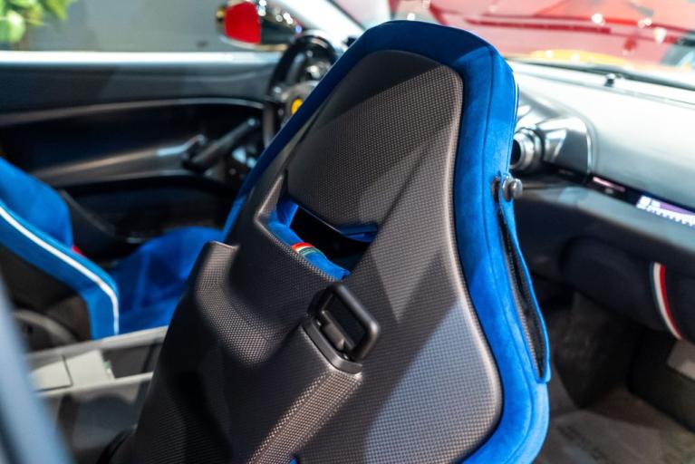 http://www.koenigseggchicago.com/galleria_images/145/145_p62_f.jpg