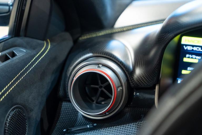 http://www.koenigseggchicago.com/galleria_images/146/146_p43_f.jpg