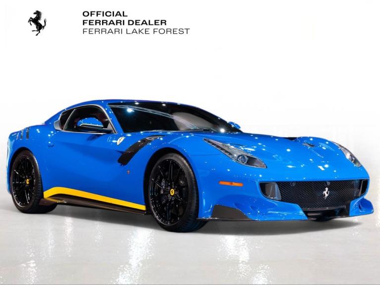 http://www.koenigseggchicago.com/galleria_images/146/146_p8_f.jpg