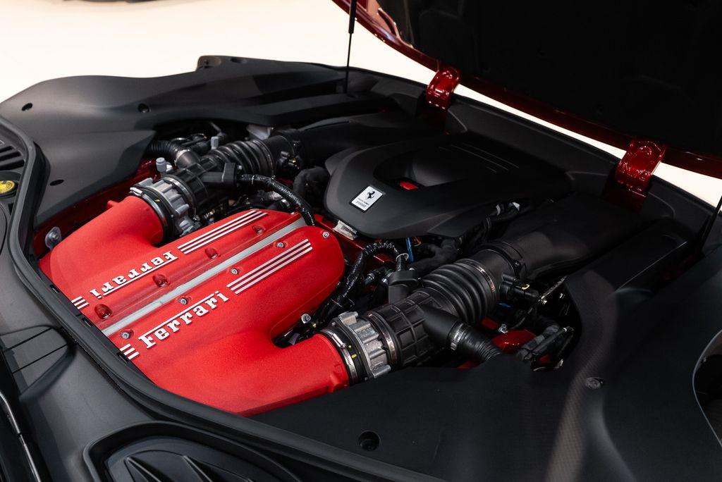 http://www.koenigseggchicago.com/galleria_images/147/147_p20_l.jpg