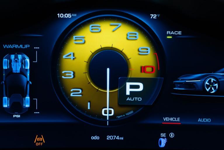 http://www.koenigseggchicago.com/galleria_images/147/147_p30_f.jpg