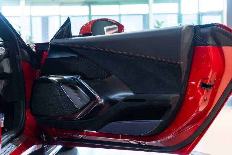 http://www.koenigseggchicago.com/galleria_images/147/147_p41_f.jpg