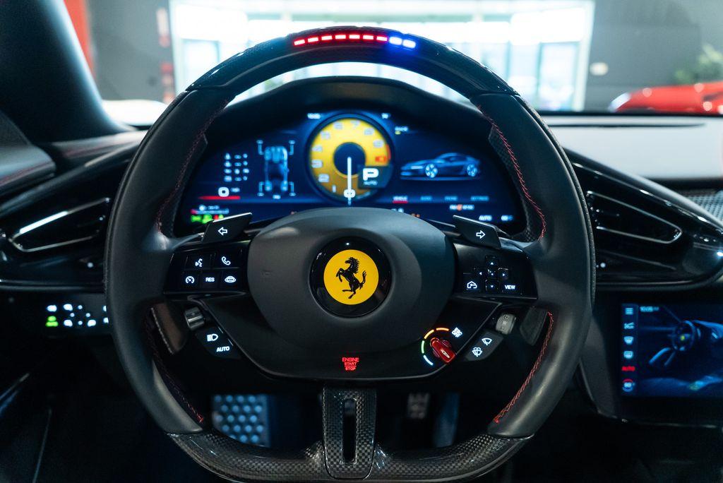 http://www.koenigseggchicago.com/galleria_images/147/147_p5_l.jpg
