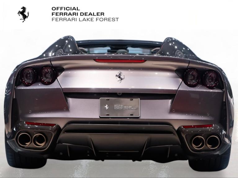 http://www.koenigseggchicago.com/galleria_images/148/148_p11_f.jpg