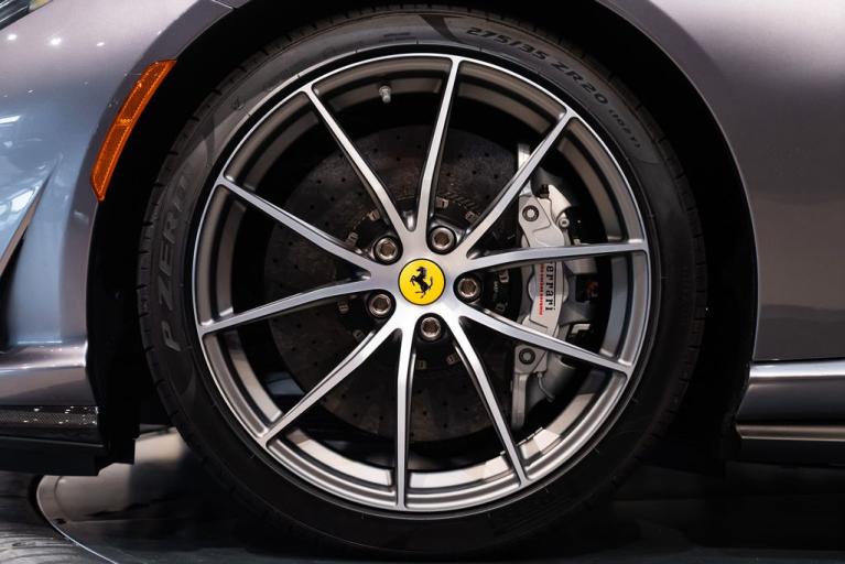 http://www.koenigseggchicago.com/galleria_images/148/148_p14_f.jpg