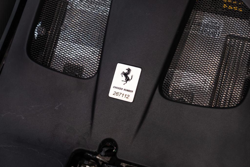 http://www.koenigseggchicago.com/galleria_images/148/148_p22_l.jpg