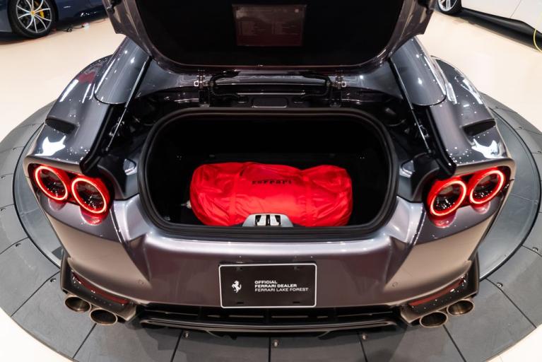 http://www.koenigseggchicago.com/galleria_images/148/148_p23_f.jpg