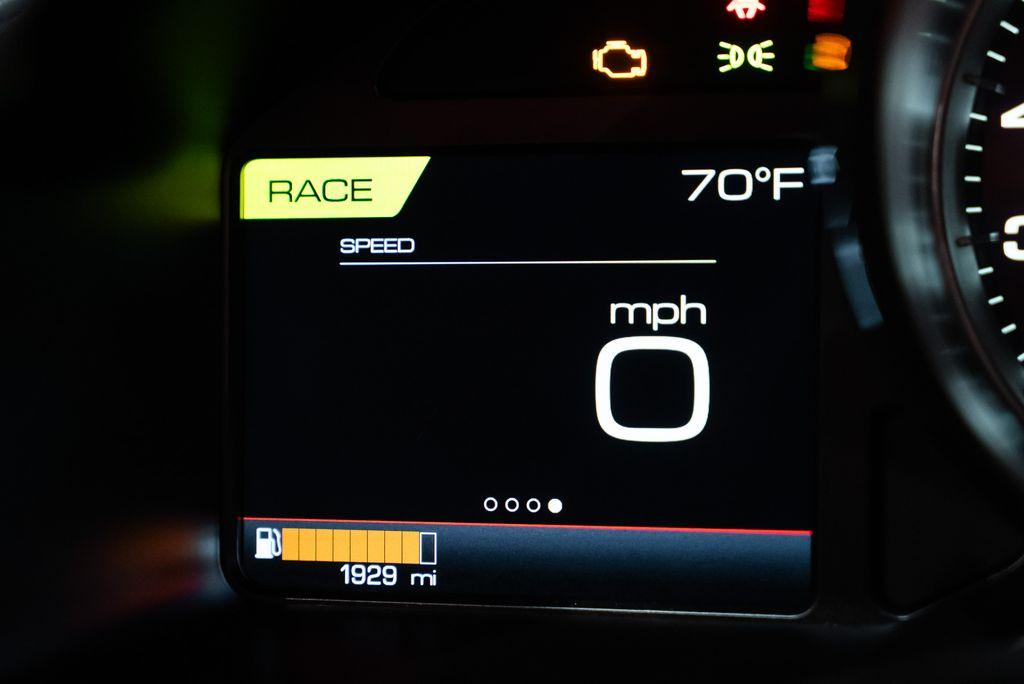http://www.koenigseggchicago.com/galleria_images/148/148_p32_l.jpg