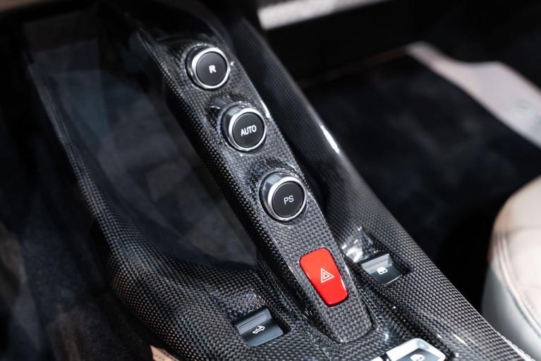 http://www.koenigseggchicago.com/galleria_images/148/148_p42_f.jpg