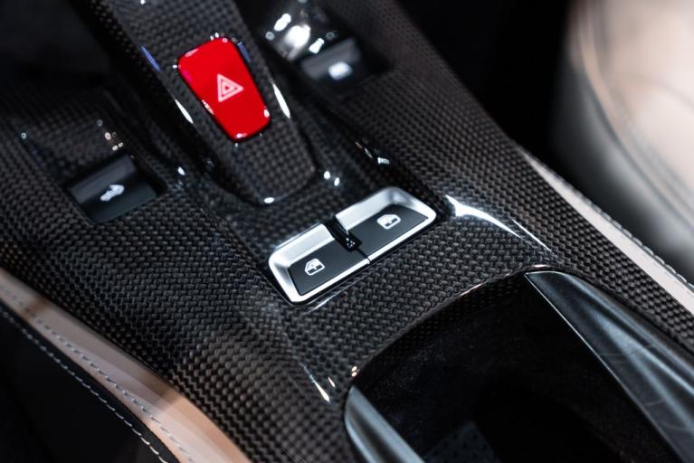 http://www.koenigseggchicago.com/galleria_images/148/148_p43_f.jpg