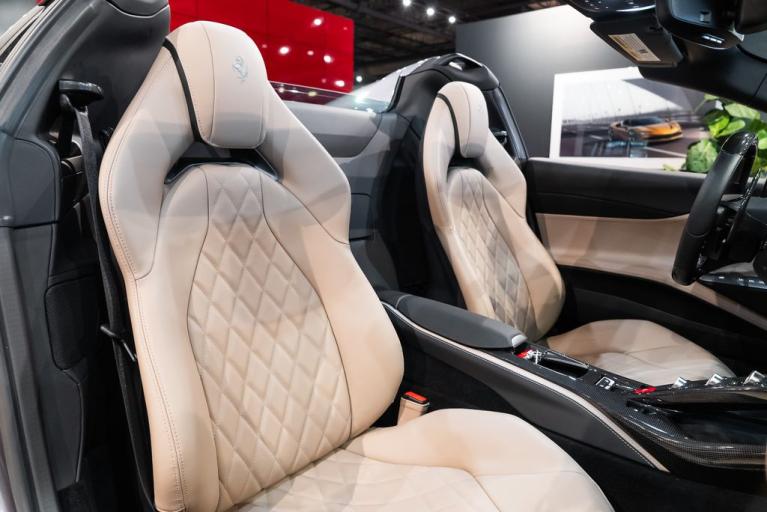 http://www.koenigseggchicago.com/galleria_images/148/148_p47_f.jpg