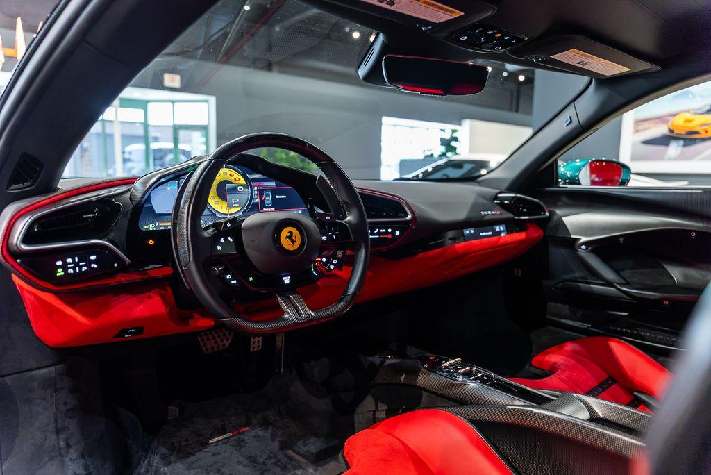 http://www.koenigseggchicago.com/galleria_images/150/150_p30_l.jpg