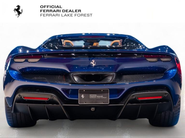 http://www.koenigseggchicago.com/galleria_images/151/151_p11_f.jpg