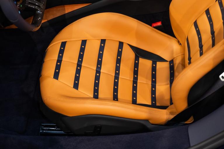 http://www.koenigseggchicago.com/galleria_images/151/151_p20_f.jpg