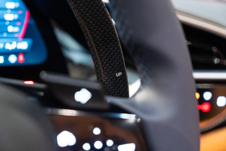 http://www.koenigseggchicago.com/galleria_images/151/151_p22_f.jpg
