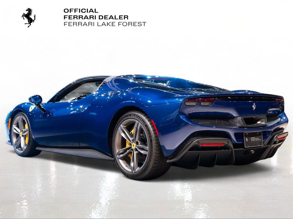 http://www.koenigseggchicago.com/galleria_images/151/151_p2_l.jpg