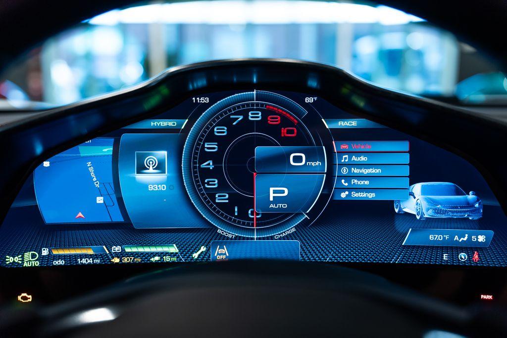 http://www.koenigseggchicago.com/galleria_images/153/153_p26_l.jpg