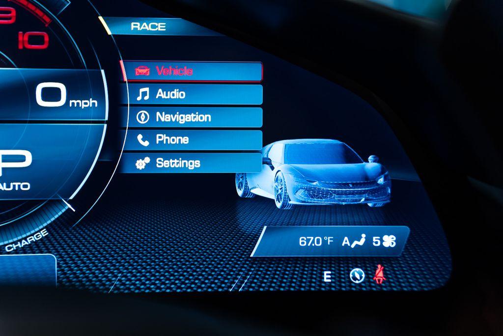 http://www.koenigseggchicago.com/galleria_images/153/153_p29_l.jpg