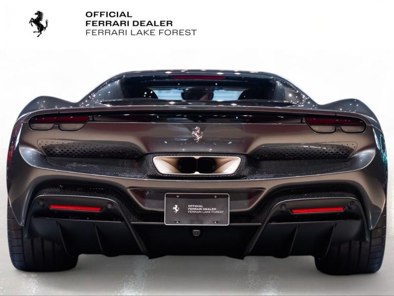 http://www.koenigseggchicago.com/galleria_images/154/154_p11_f.jpg