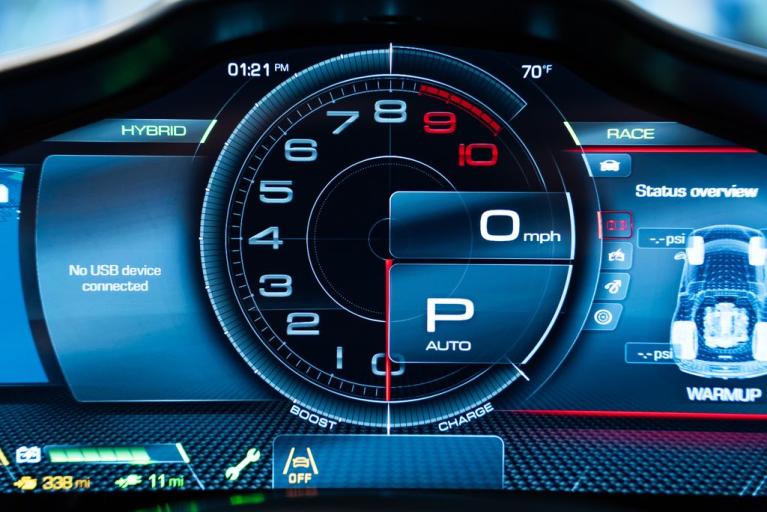 http://www.koenigseggchicago.com/galleria_images/154/154_p29_f.jpg