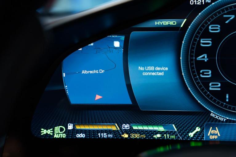 http://www.koenigseggchicago.com/galleria_images/154/154_p30_f.jpg