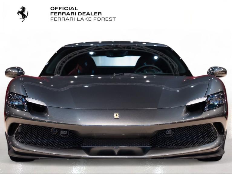 http://www.koenigseggchicago.com/galleria_images/154/154_p7_f.jpg