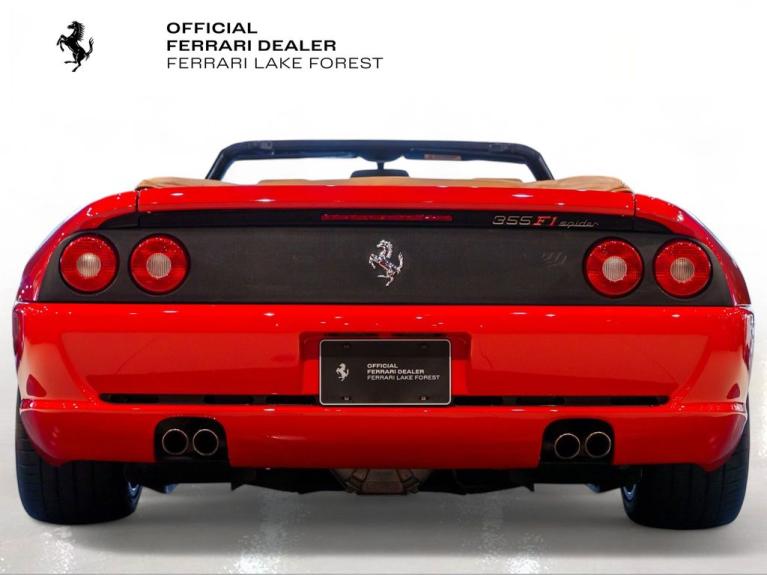http://www.koenigseggchicago.com/galleria_images/156/156_p10_f.jpg
