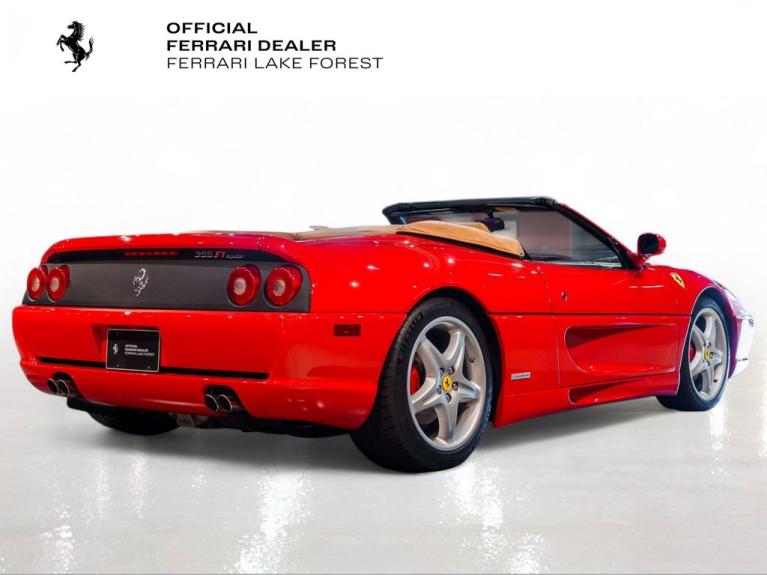 http://www.koenigseggchicago.com/galleria_images/156/156_p11_f.jpg